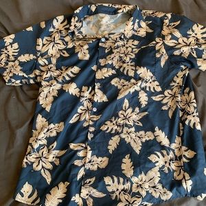 Hawaiian MENS dress shirt LIKE NEW